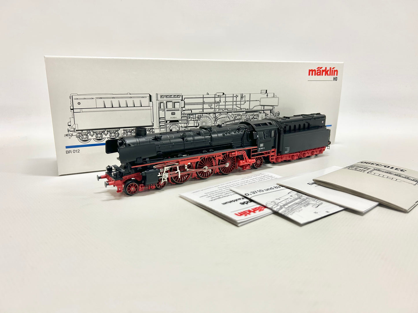 Märklin 3310 Dampflok mit Öltender Br 012 063-4 DB AC H0