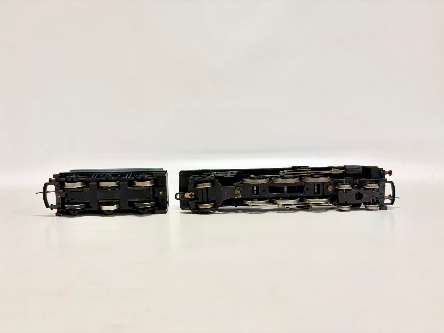 Hornby Dampflok "Britannia" DC H0 BASTLER