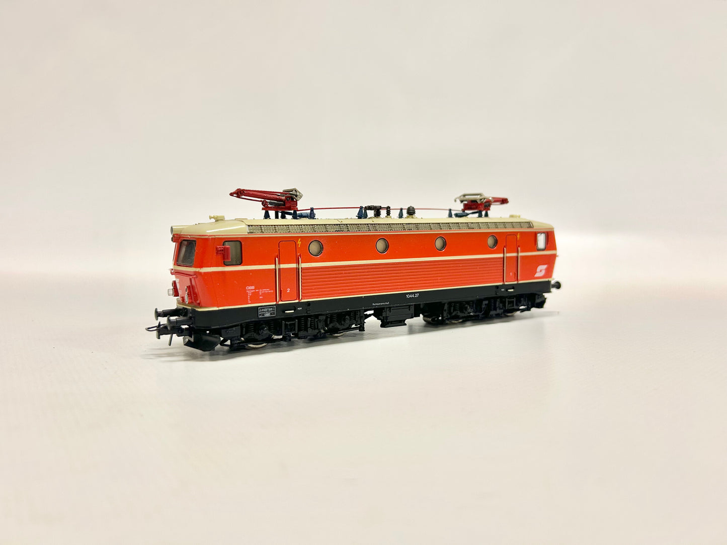 Roco AC ÖBB electric locomotive H0