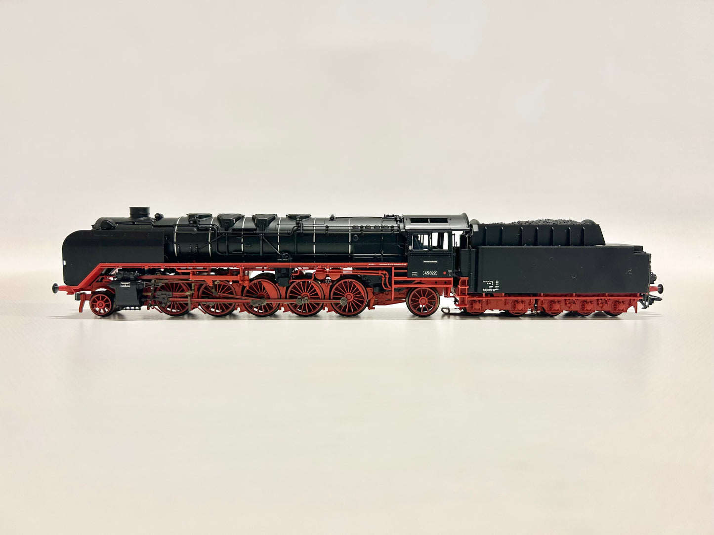 Märklin 37454 Mfx+ Digital + Sound Br 45 Dampflok H0