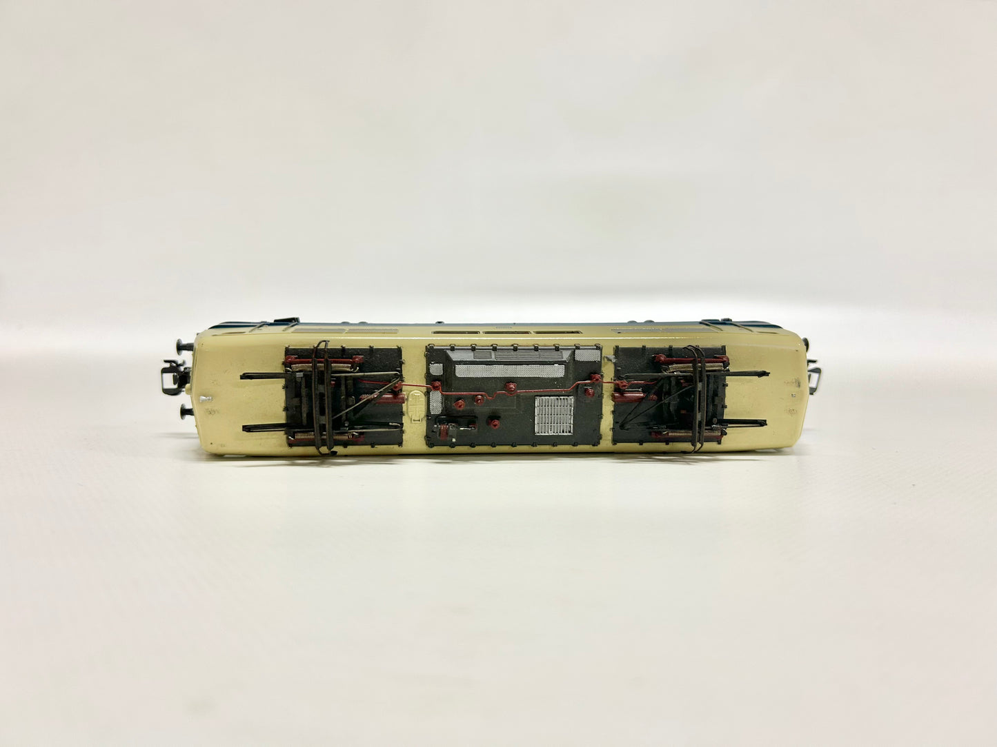 Märklin 3342 Digital E-Lok Br 111 058-4 DB AC H0