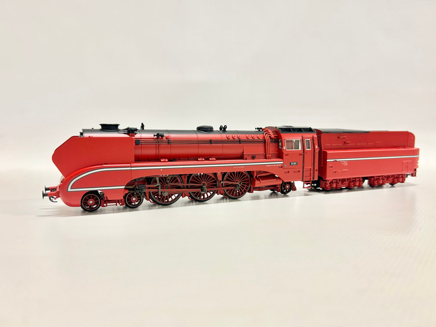 Märklin 37082 Digital + Sound Br 10 Stromliniendampflok H0