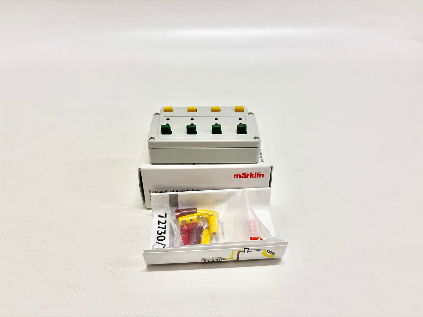 Märklin 72730 Schaltpult 4 Ein-& Ausschalter