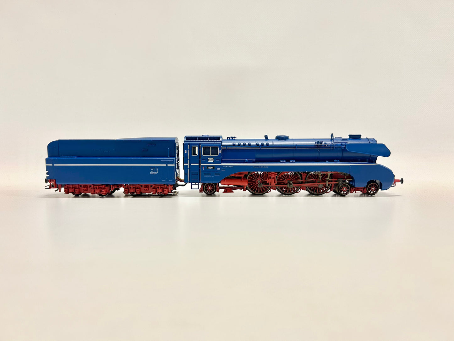 Märklin 37081 Digital + Sound Br 10 Stromliniendampflok H0