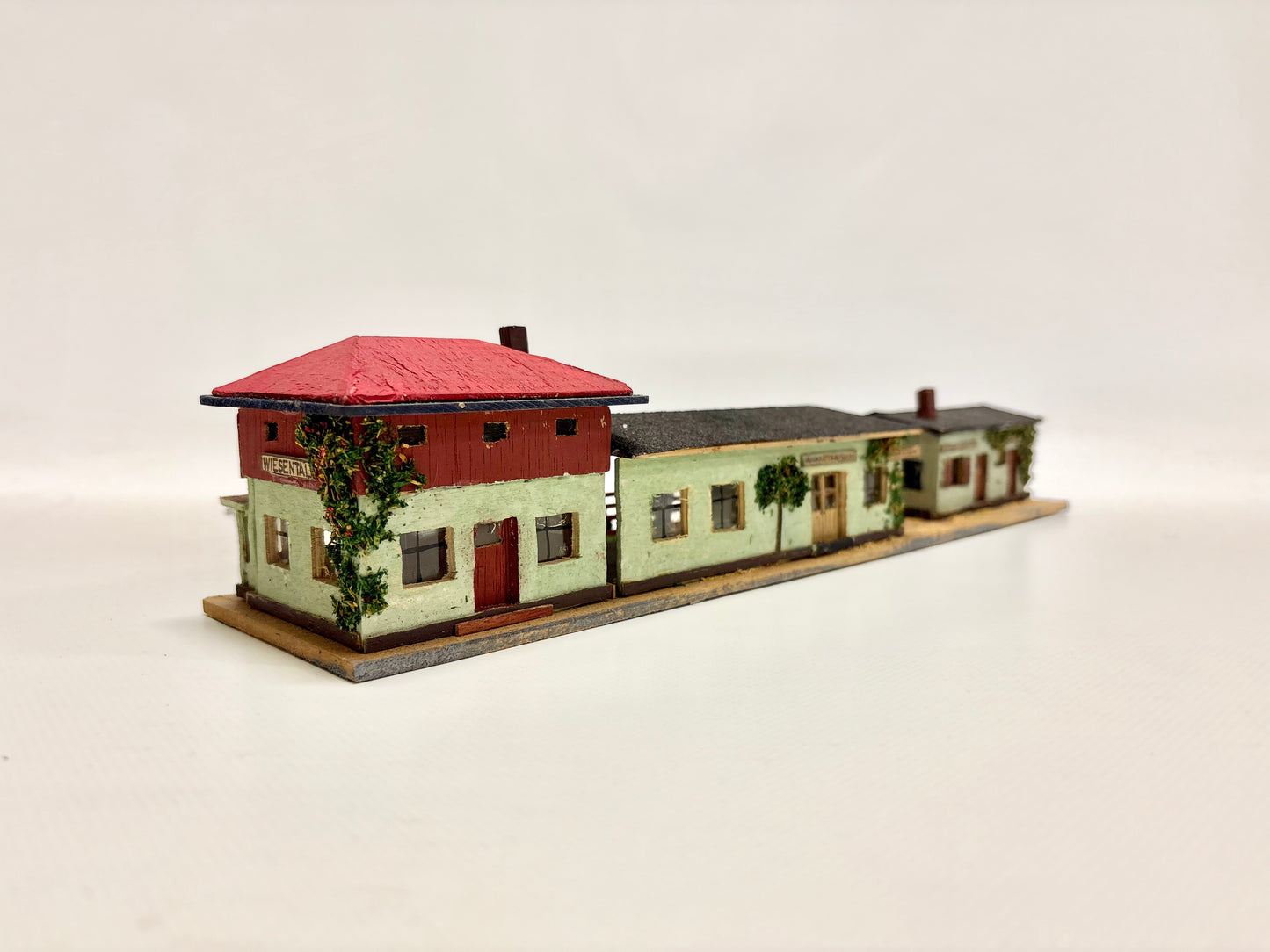 Graubele Bahnhof Wiesental 1950er Jahre H0
