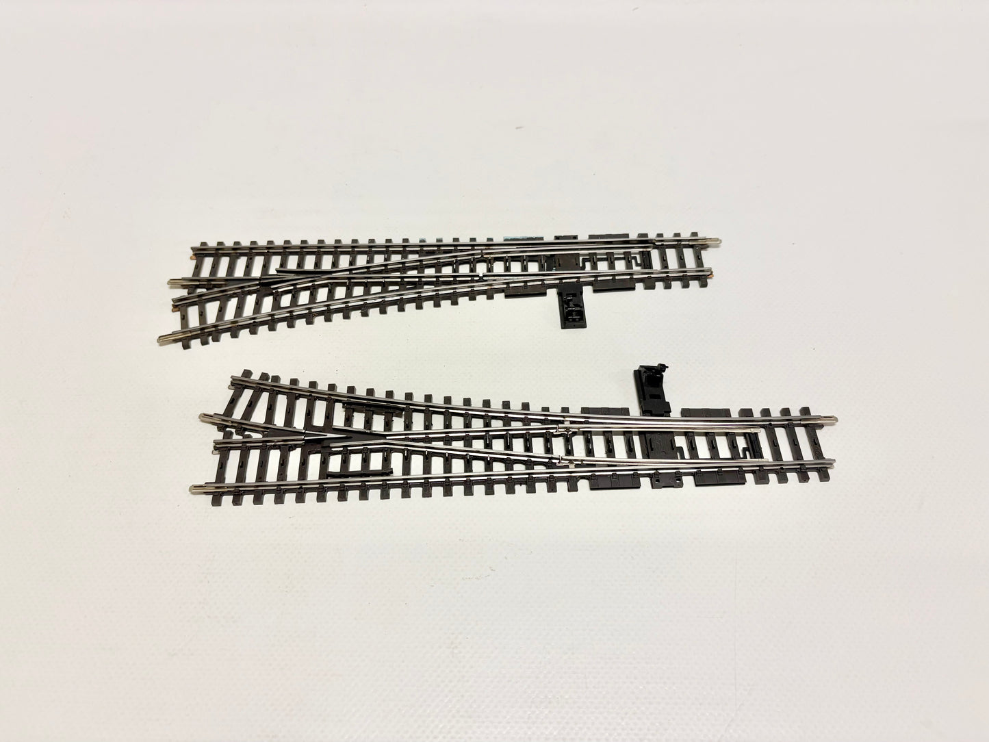 Märklin 2271 K-Gleis Schlankes Weichenpaar R+L AC H0