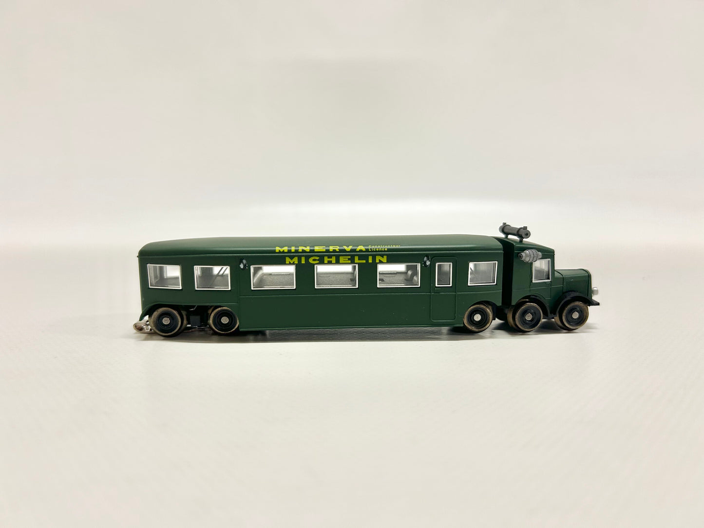 Märklin 3123 Schienenbus Michelin Minerva H0