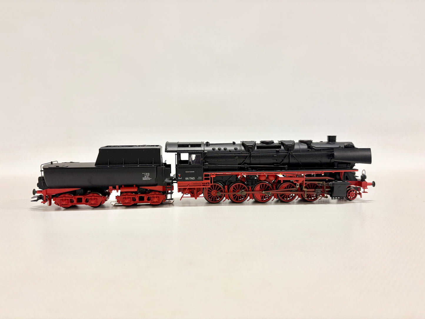 Märklin 39745 Mfx+ Digital & Sound Dampflok Br 44 1143 DB AC H0