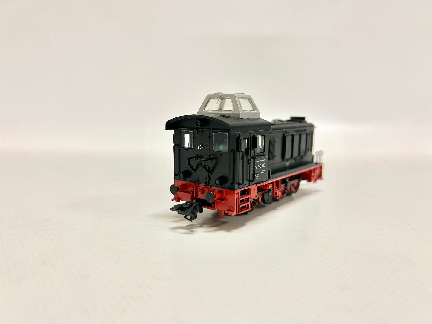 Märklin 37365 Digital Diesellok V36 110 DB AC H0