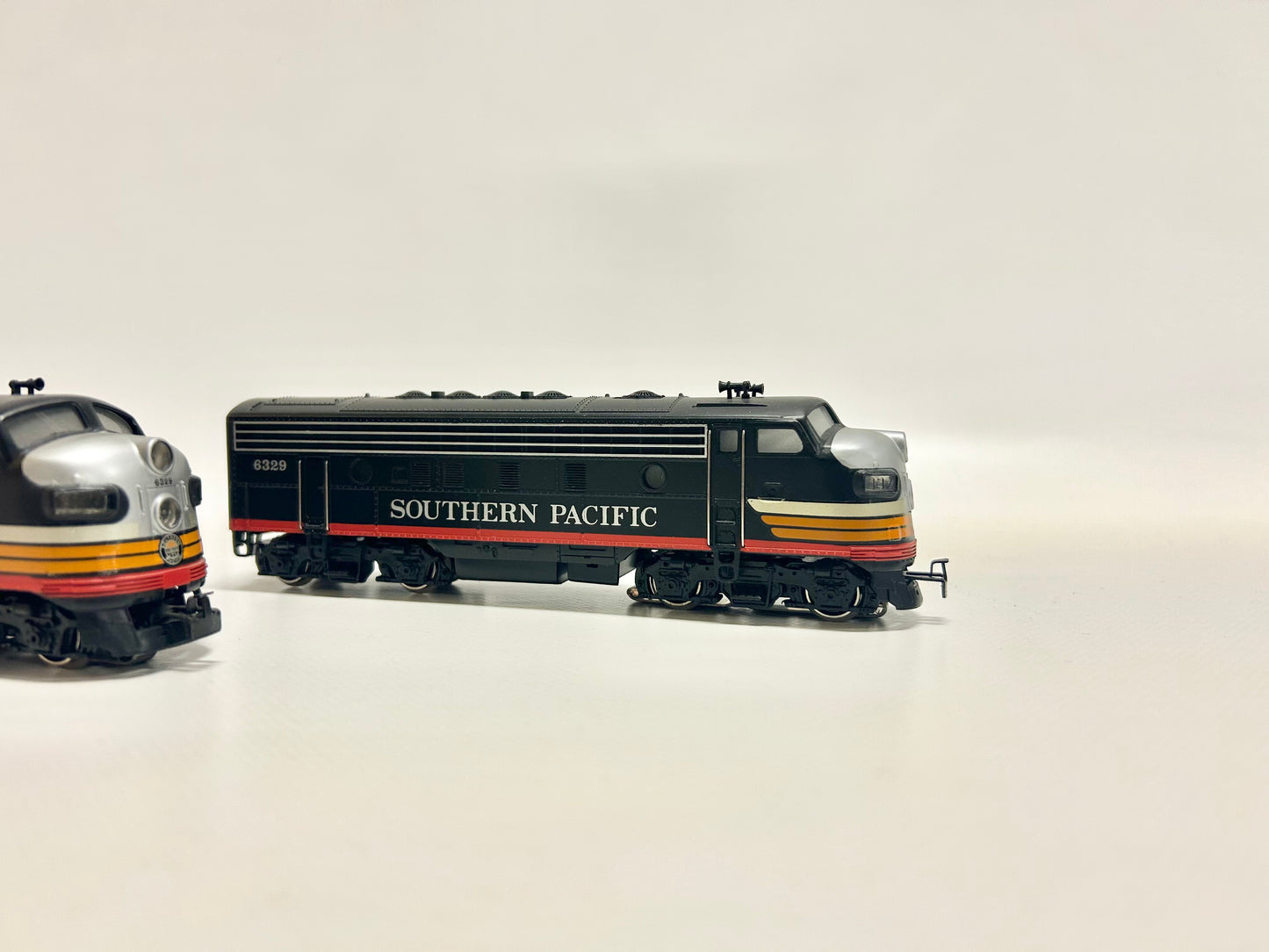 Märklin 3129 + 4129 Diesellok F7 Southern Pacific USA H0