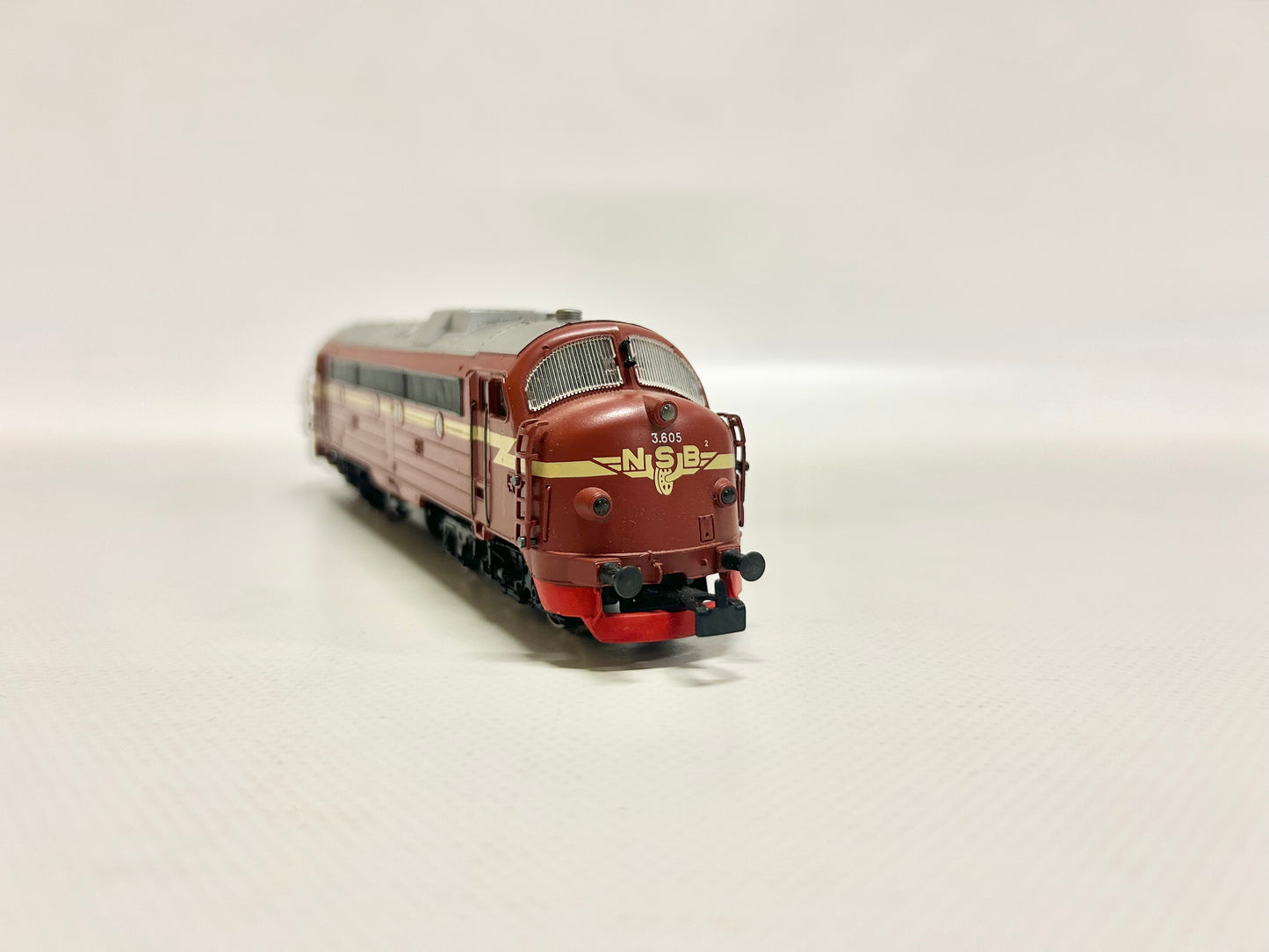 Märklin 3143 Digital-Umbau Diesellok 3.605 NSB AC H0