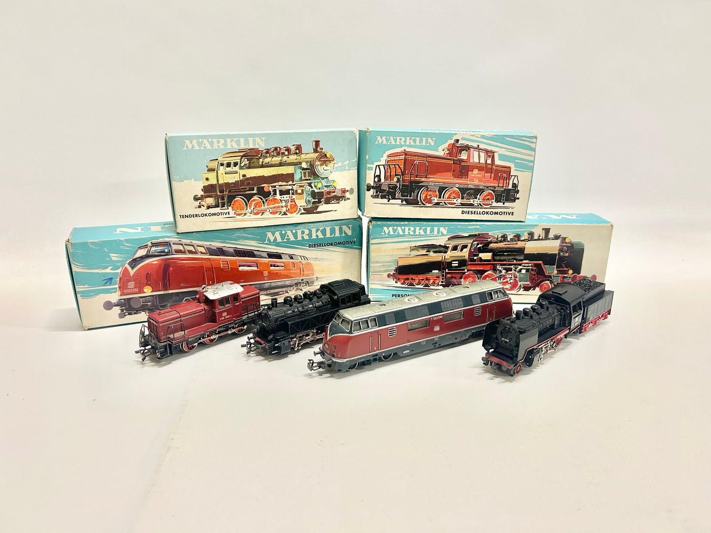 Märklin 3021 3003 3031 3065 4x Lokomotiven Dampflok Diesellok H0