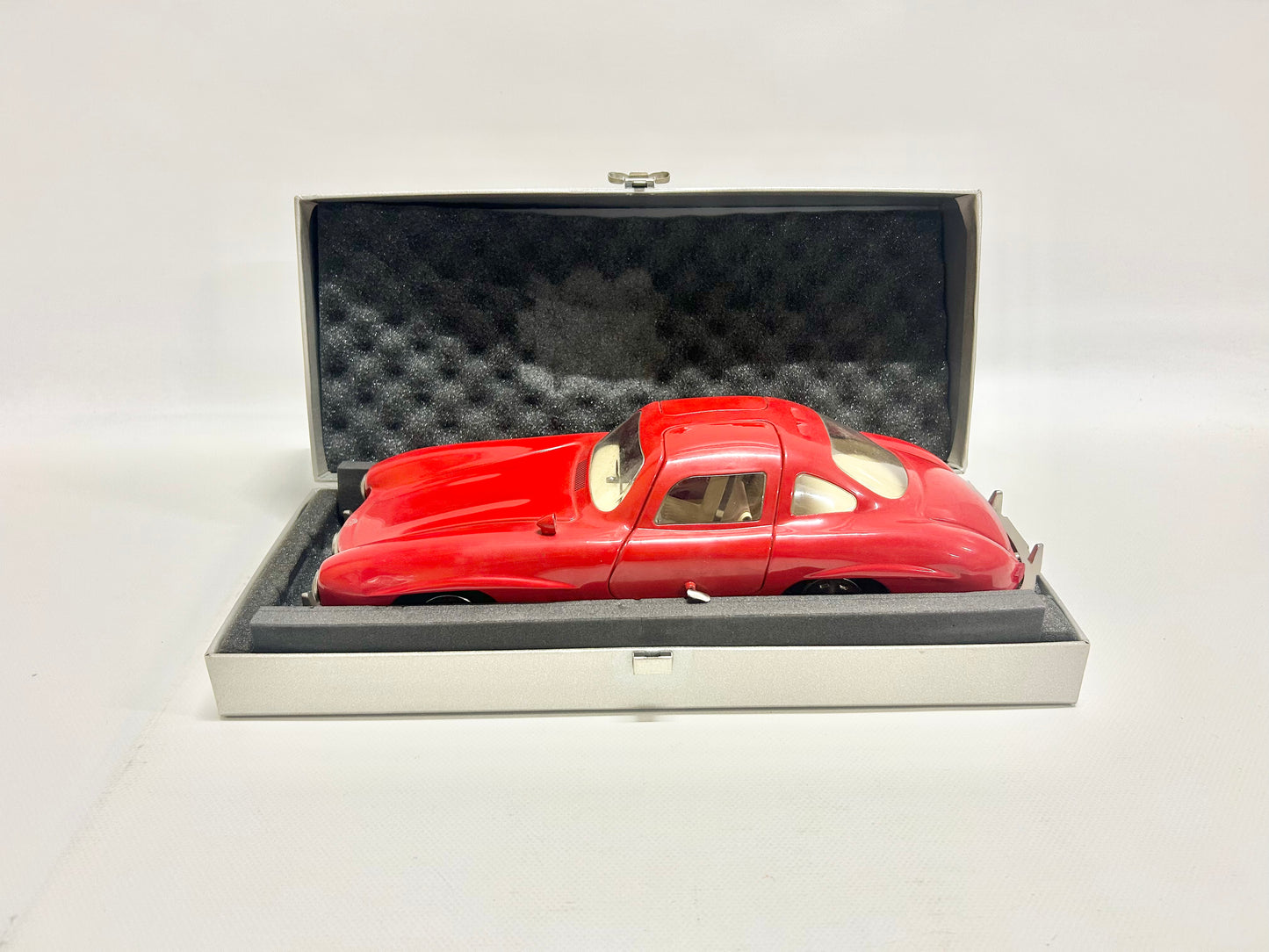 Märklin 1092 Mercedes-Benz 300SL mit Uhrwerkantrieb