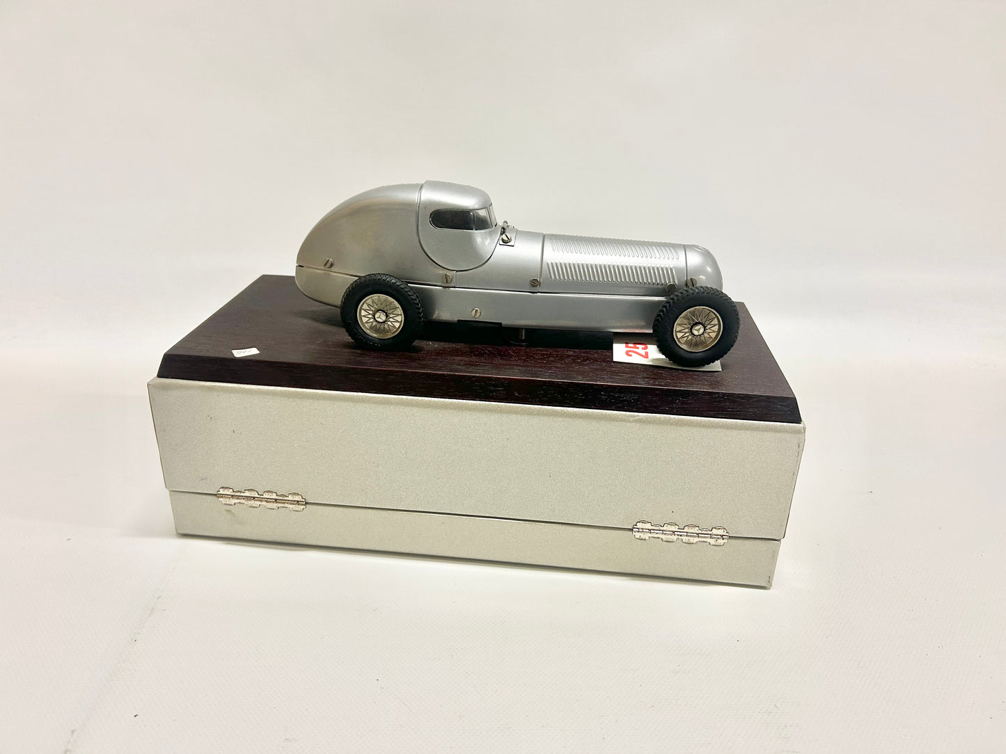 Märklin 1096 Mercedes-Benz Rennwagen Silberpfeil mit Uhrwerkantrieb