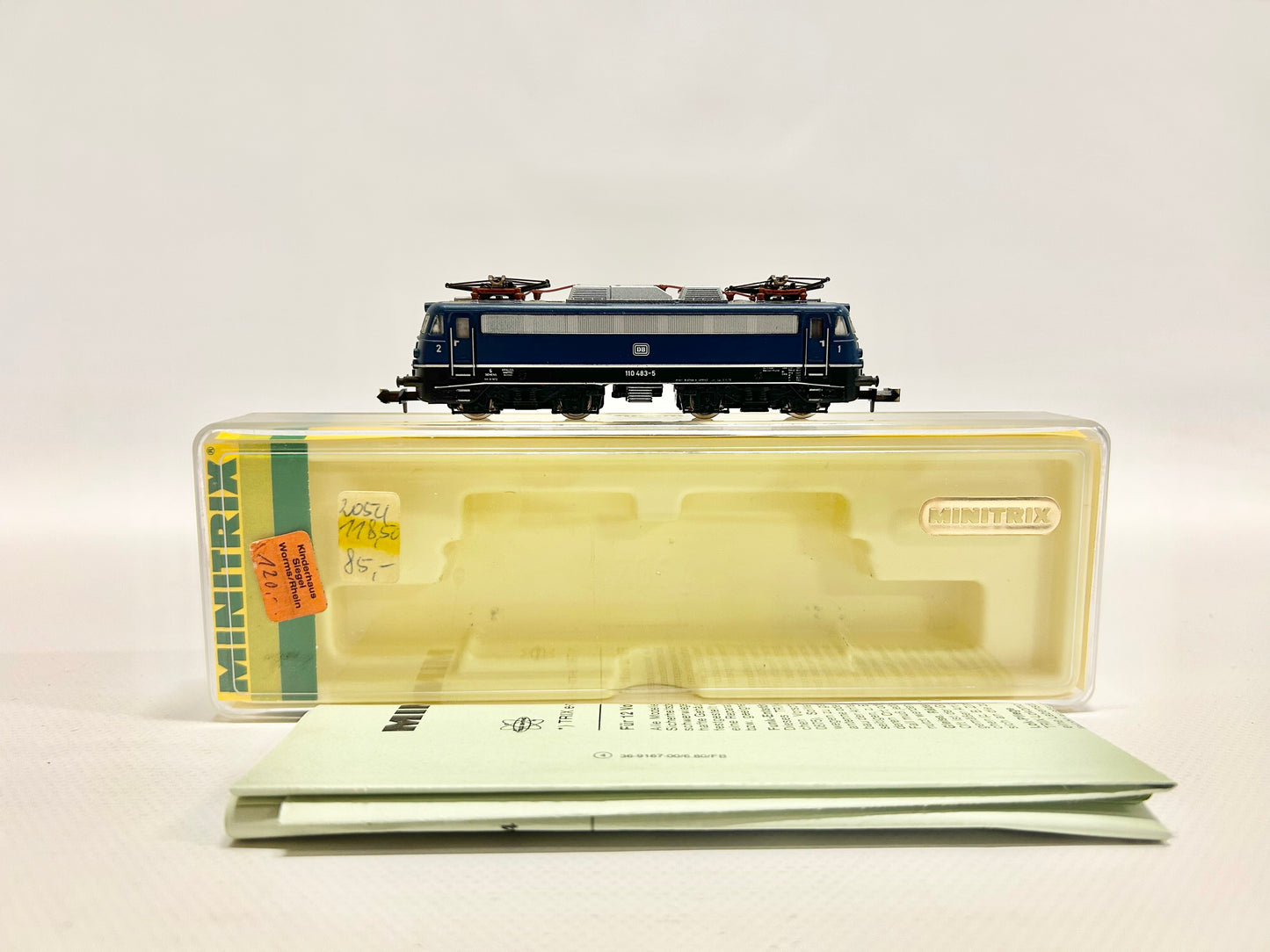 Minitrix 2054 E-Lok Br 110 483-5 DB Spur N