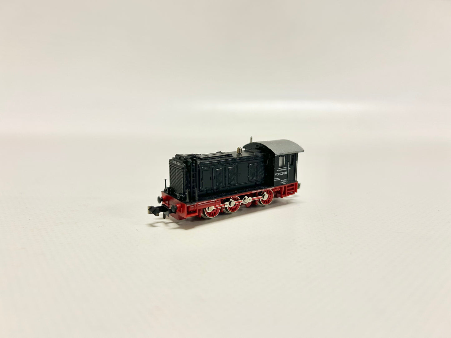 Minitrix 2962 Diesellok V36 208 DB Spur N