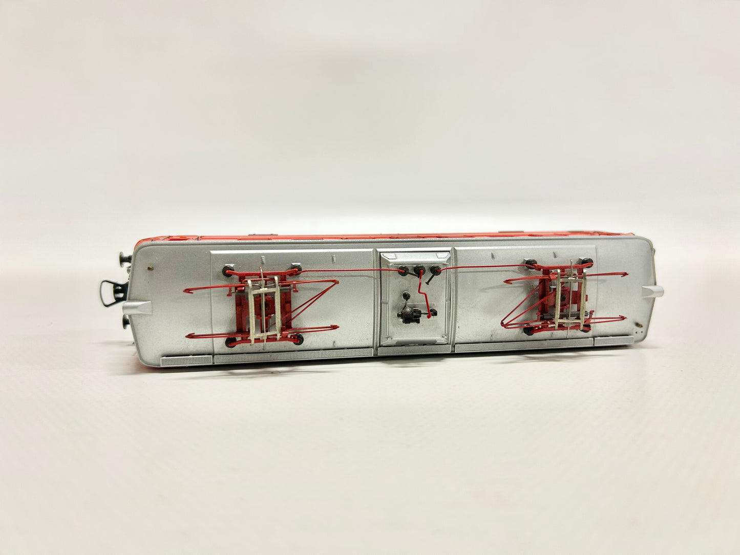 Roco 43641 AC 1141.05 ÖBB electric locomotive H0