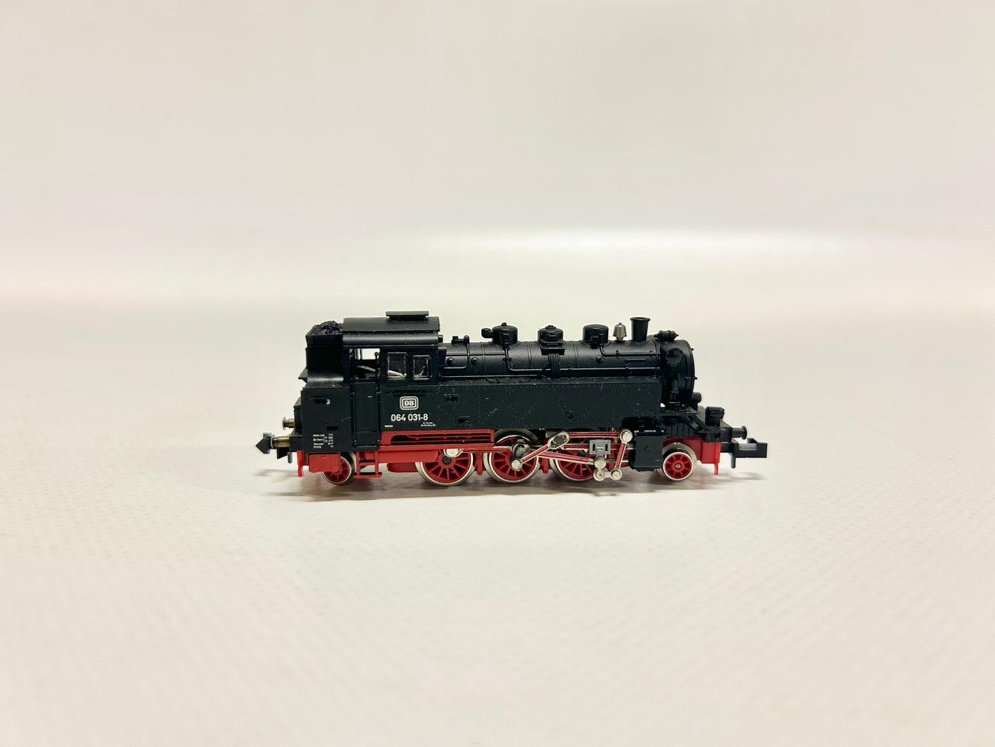 Minitrix 2030 Dampflok Br 064 031-8 DB Spur N