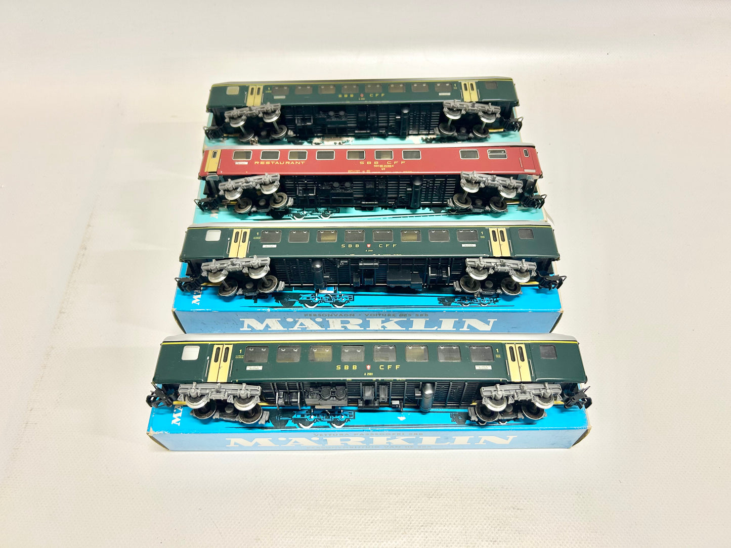 Märklin 4066 4068 4x Schnellzugwagen Personenwagen SBB AC H0