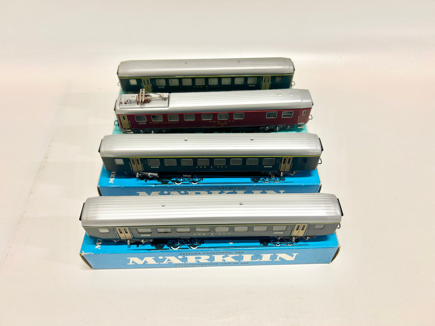Märklin 4066 4068 4x Schnellzugwagen Personenwagen SBB AC H0