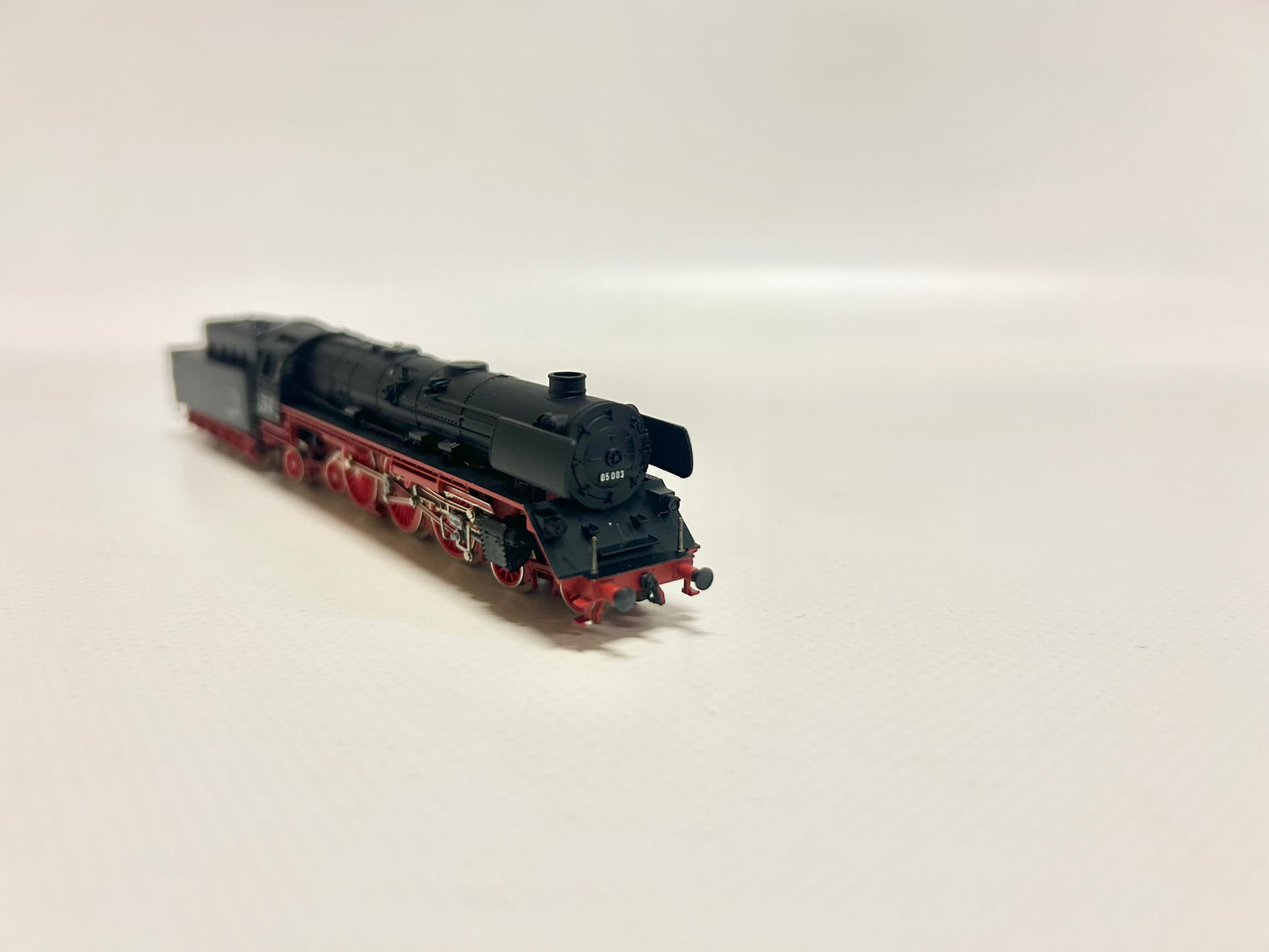 Arnold 2215 Dampflok Br 05 003 DB Spur N
