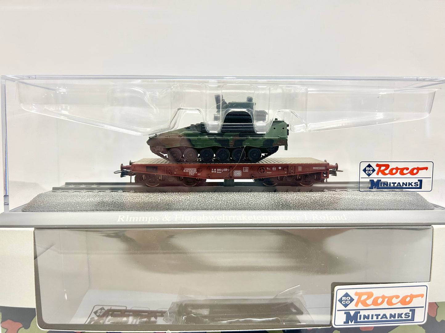 Roco Minitanks 841 845 883 885 826 Güterwagen beladen mit Militärfahrzeugen H0