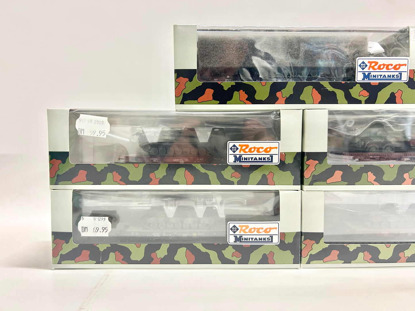 Roco Minitanks 841 845 883 885 826 Güterwagen beladen mit Militärfahrzeugen H0
