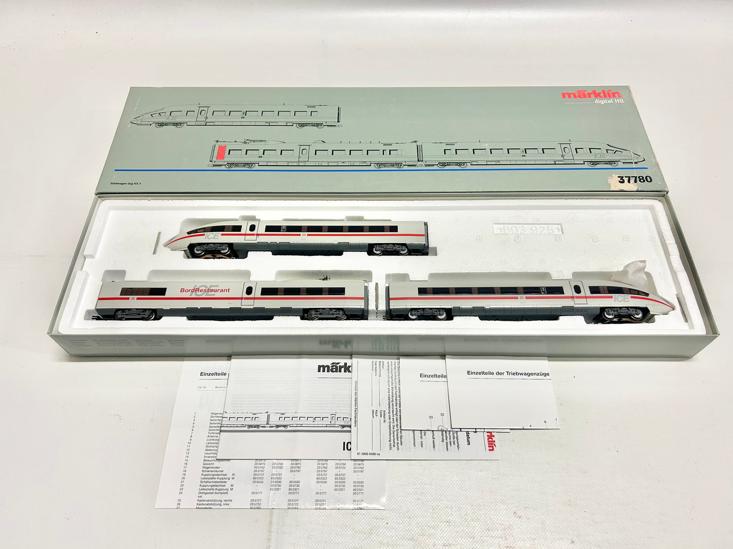 Märklin 37780 Digital ICE 3 Railcar Train InterCityExpress H0
