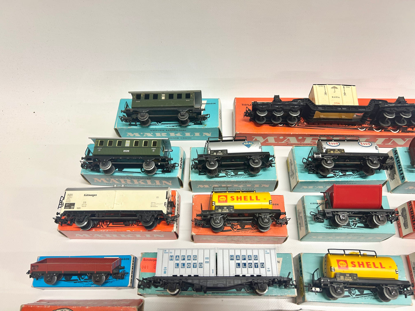 Märklin 19x Güter- & Personenwagen Konvolut H0