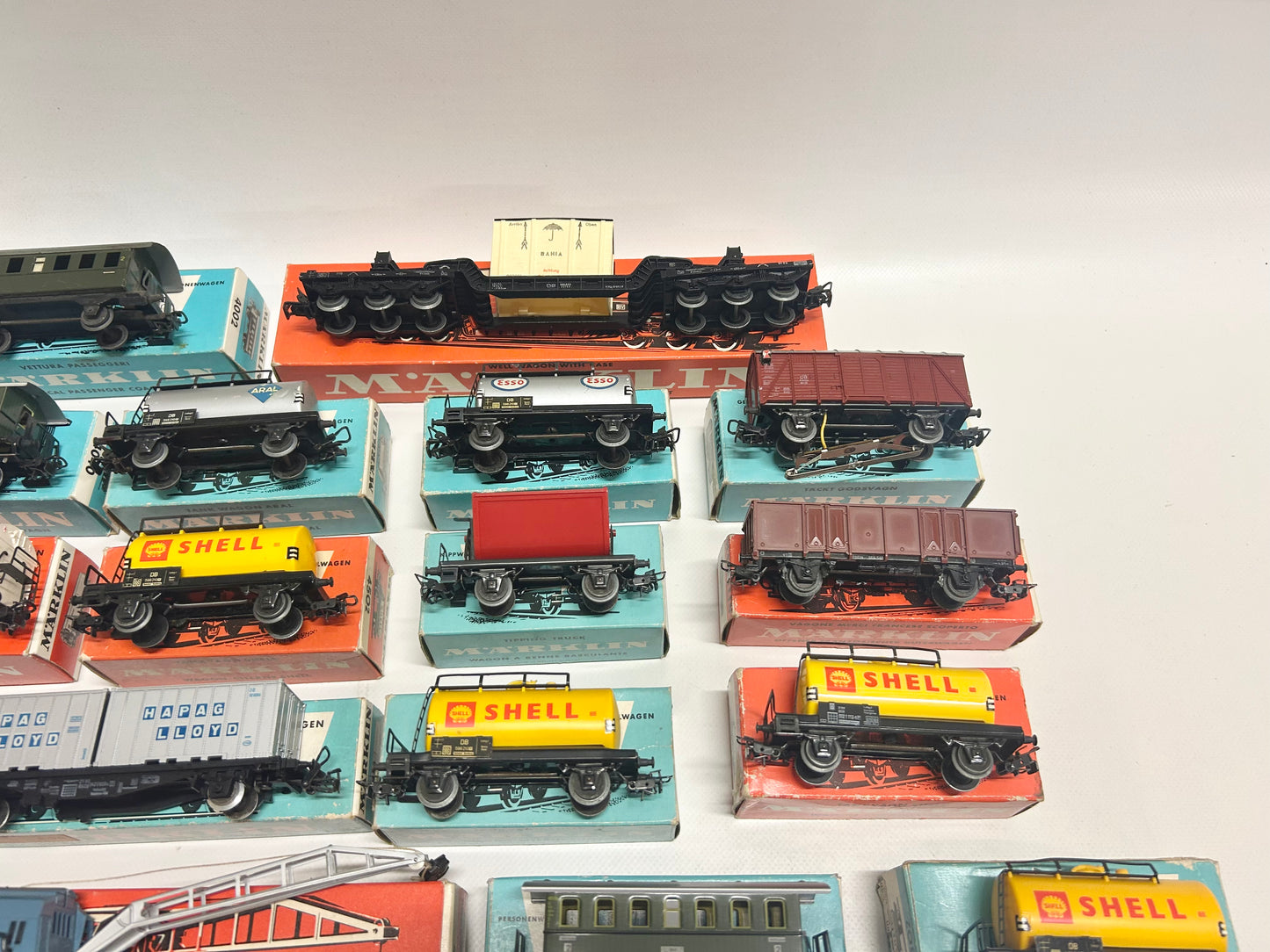 Märklin 19x Güter- & Personenwagen Konvolut H0
