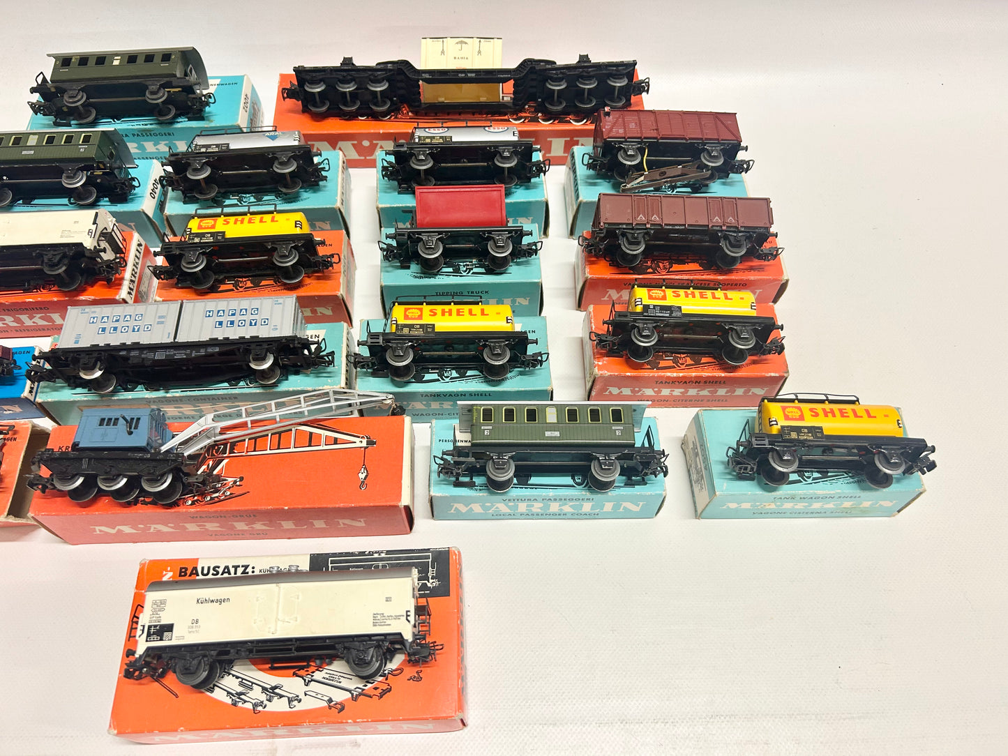 Märklin 19x Güter- & Personenwagen Konvolut H0