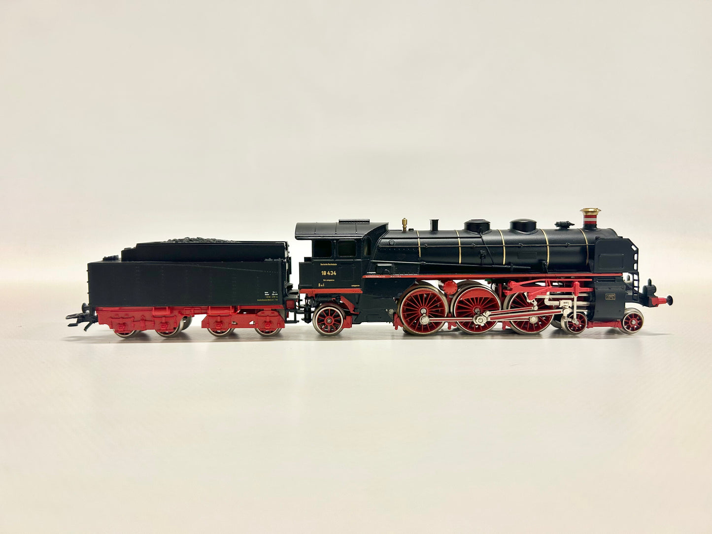 Märklin 3318 Dampflok Br 18 434 Rheingold DRG AC H0