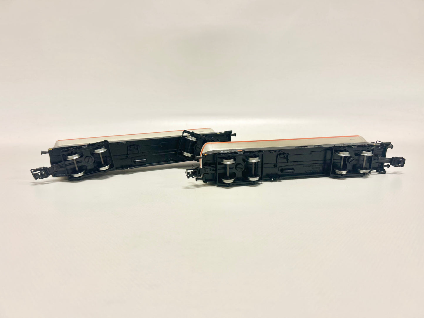 Märklin 2x 3738 Güterwagen BP Gas Kesselwagen DB AC H0