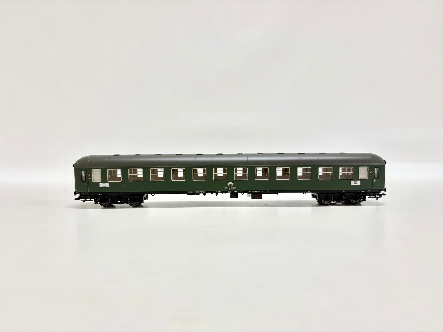 Märklin Personenwagen mit Innenbeleuchtung DB AC H0