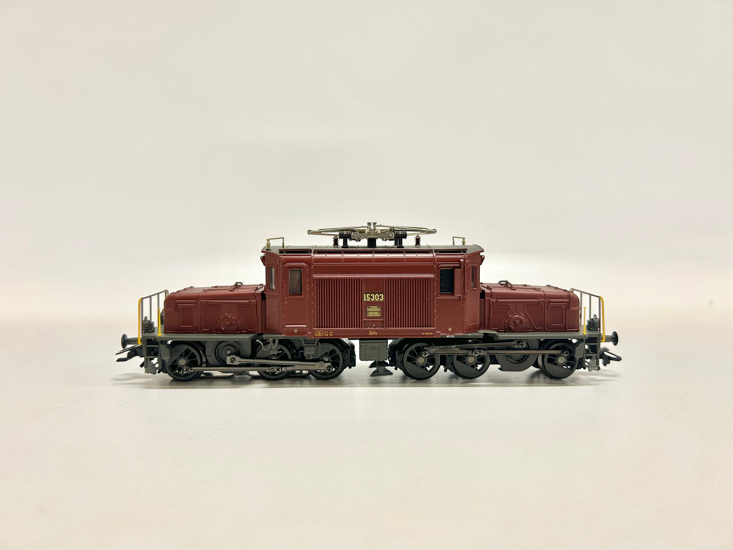 Märklin 37521 Digital De 6/6 SBB Seetal-Krokodil E-Lok H0 BASTLER