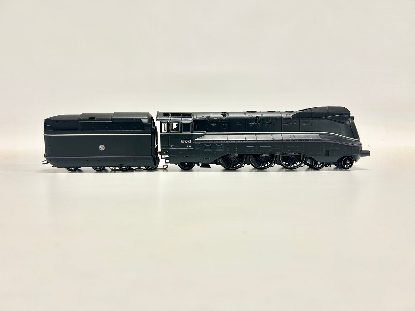 Märklin 37914 Digital Steam Locomotive Br 03 USA Atlantic Coast H0