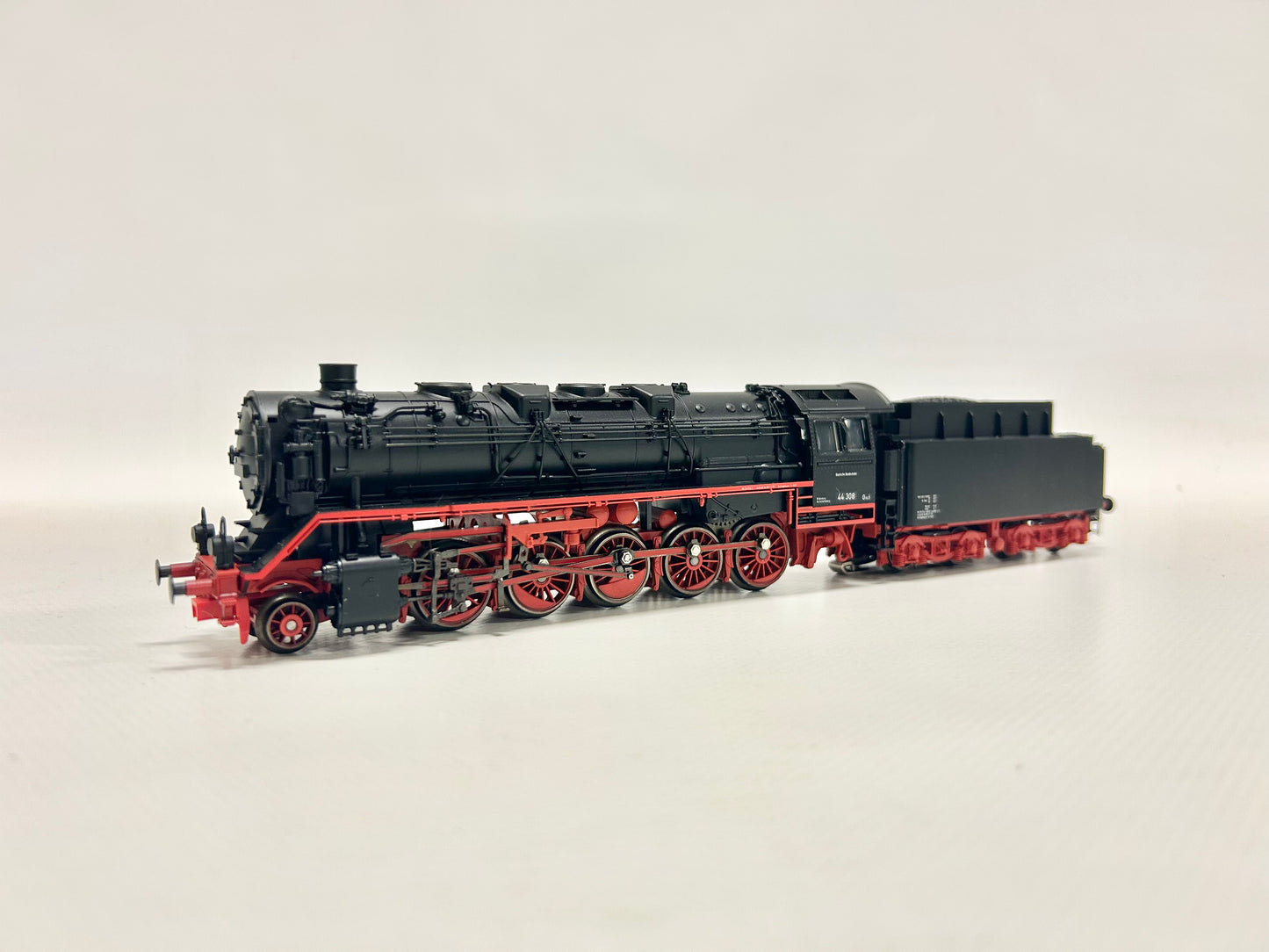 Märklin 37884 Digital Br 44 DB Steam Locomotive H0