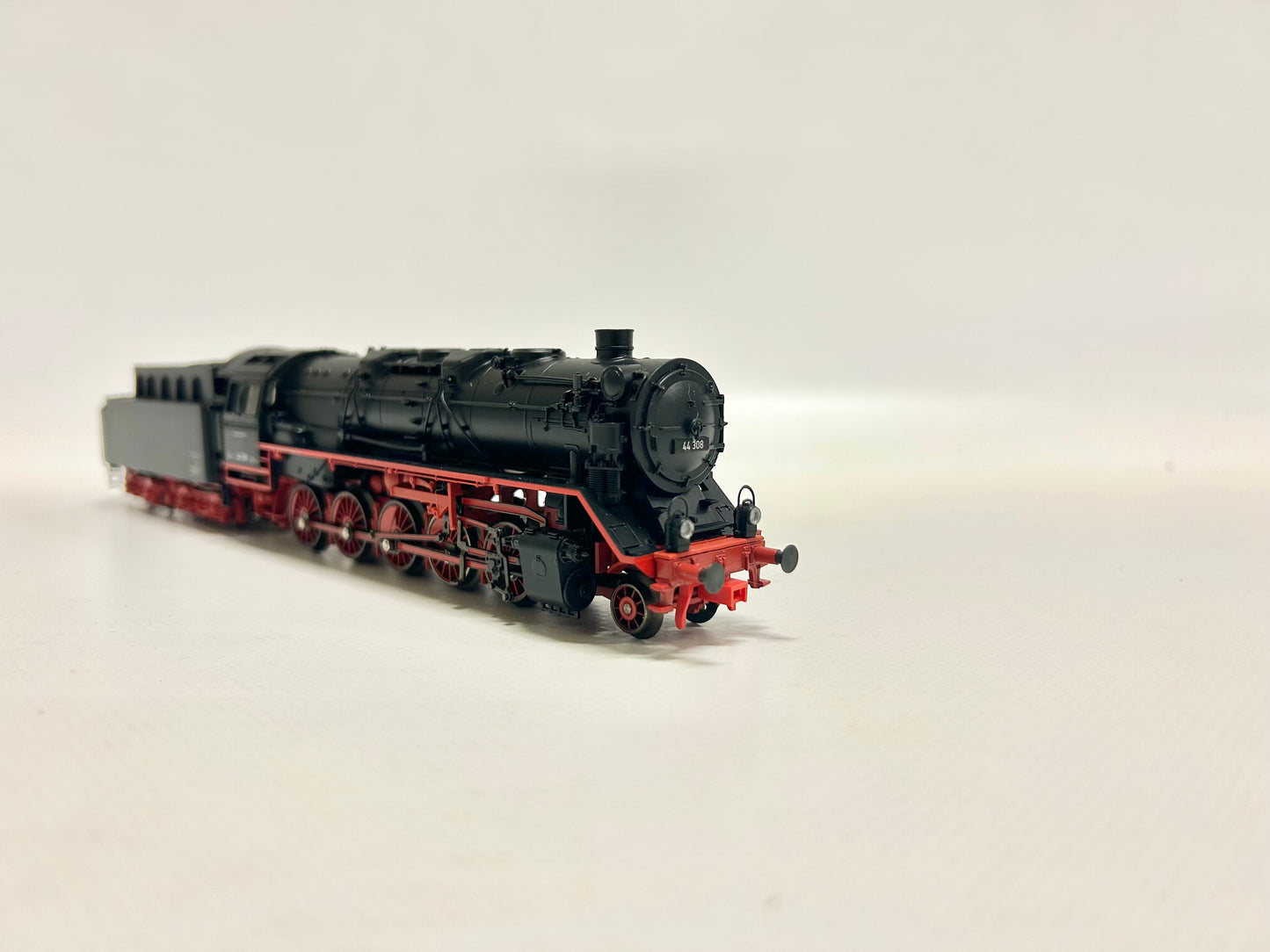 Märklin 37884 Digital Br 44 DB Steam Locomotive H0