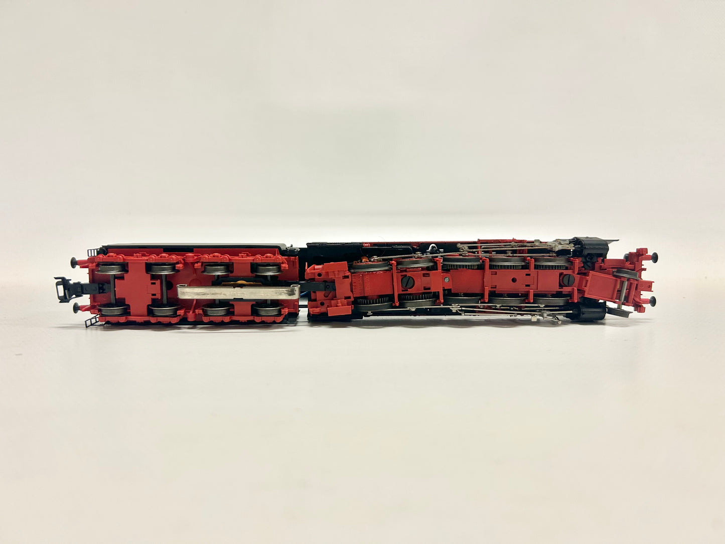 Märklin 37882 Digital Br 043 Oil Tender Steam Locomotive DB H0