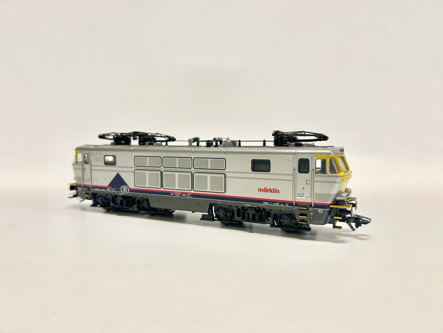 Märklin 33631 Digital E-Lok Serie 16 SNCB H0