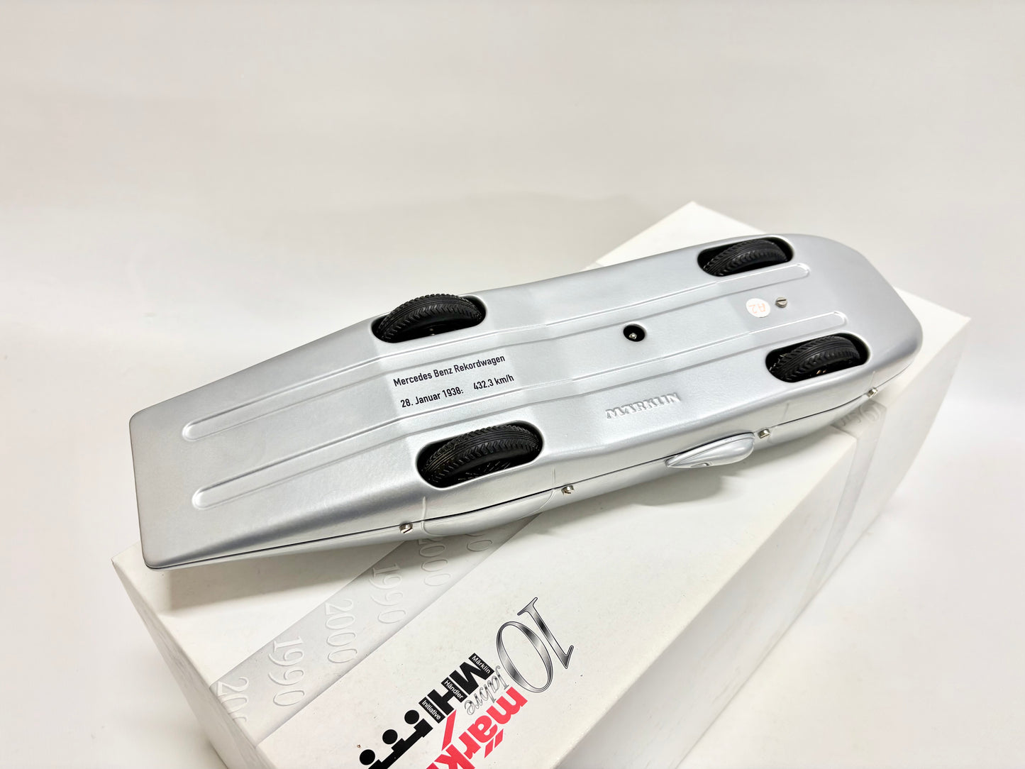 Märklin Silberpfeil Mercedes-Benz Rekordwagen 1938 10 Jahre MHI mit Uhrwerk-Antrieb