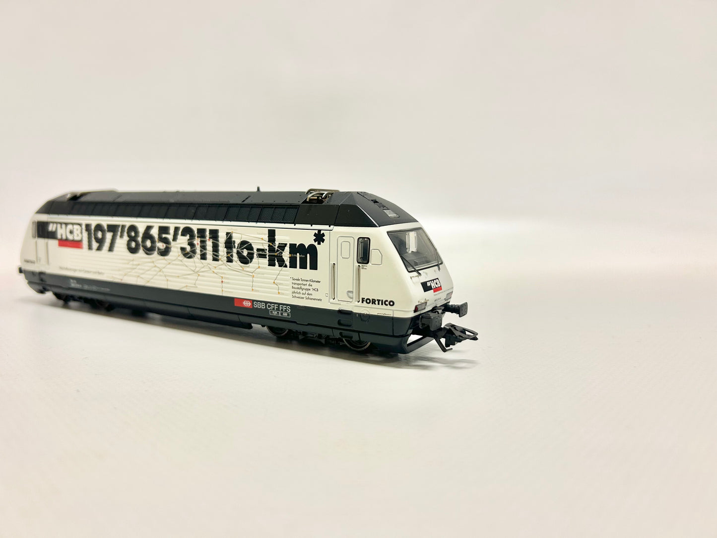 Märklin 34616 Digital SBB Re 460 electric locomotive H0