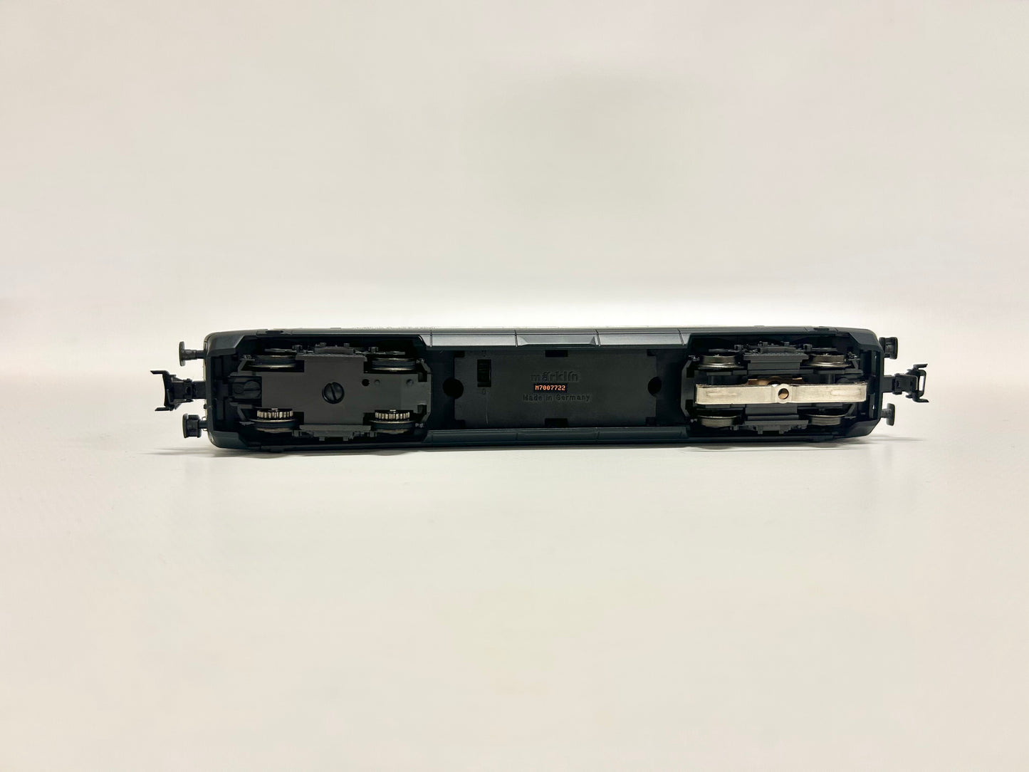 Märklin 34616 Digital SBB Re 460 electric locomotive H0