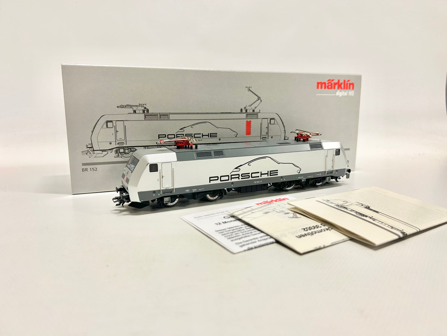 Märklin 39352 Digital + Sound Class 152 "PORSCHE" Electric Locomotive DB H0