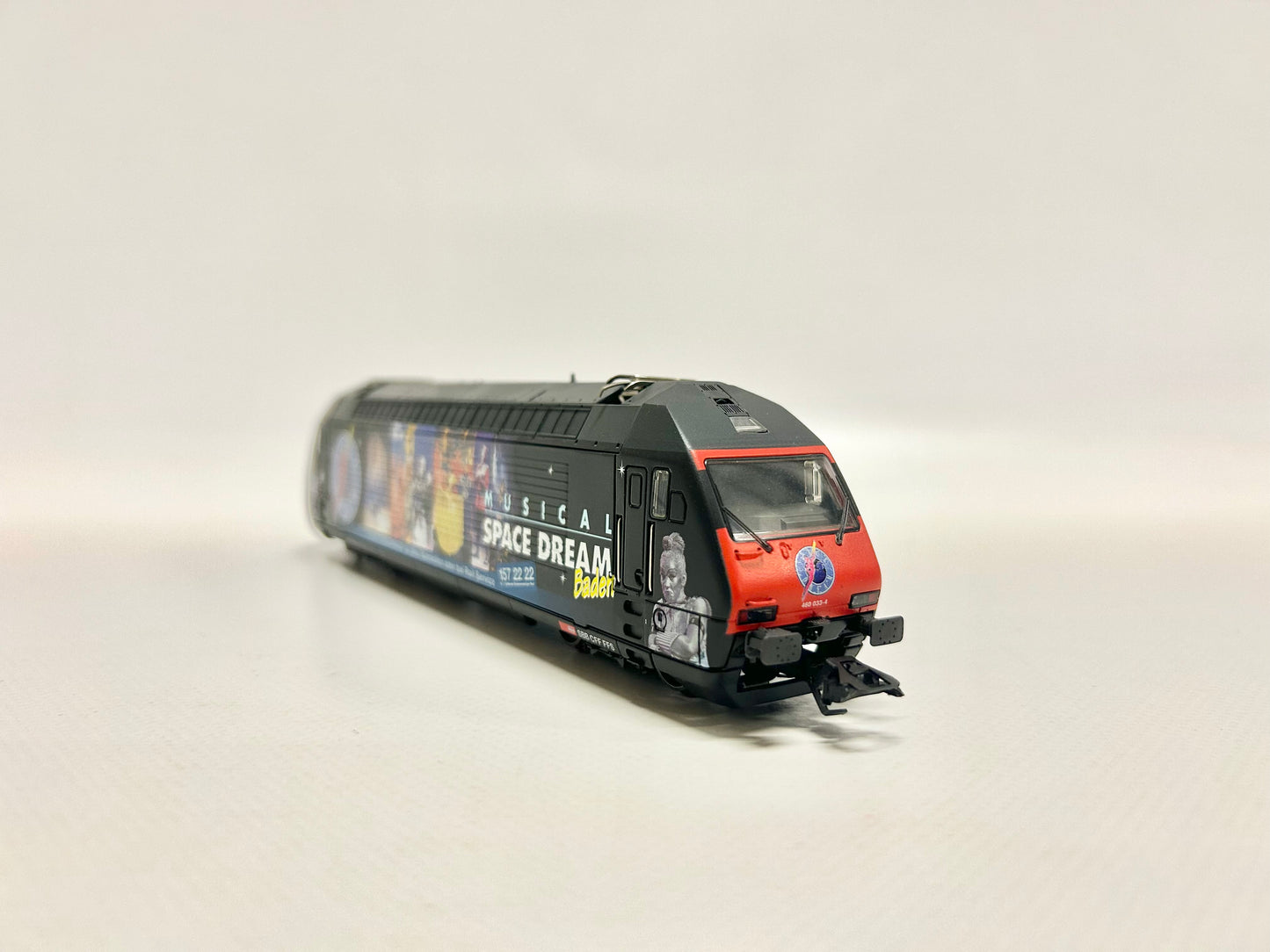 Märklin 34634 Digital Re 460 "Musical Space Dream" Electric Locomotive SBB H0