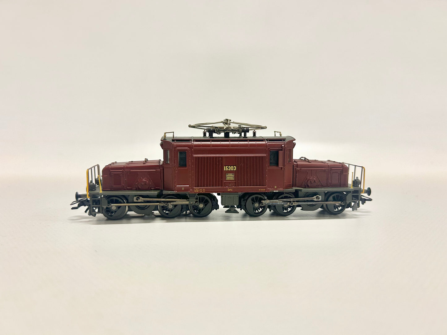 Märklin 37521 Digital De 6/6 SBB Seetal-Krokodil E-Lok H0