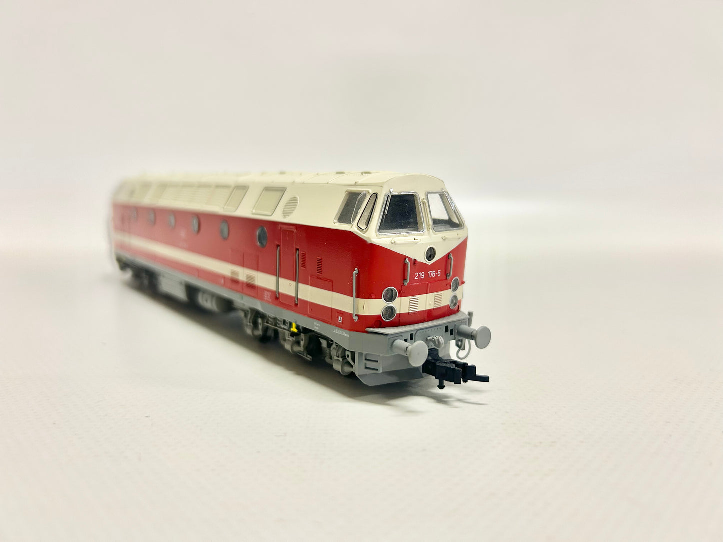 Gützold 34100 Diesellok Br 219 2. Bauserie DB H0