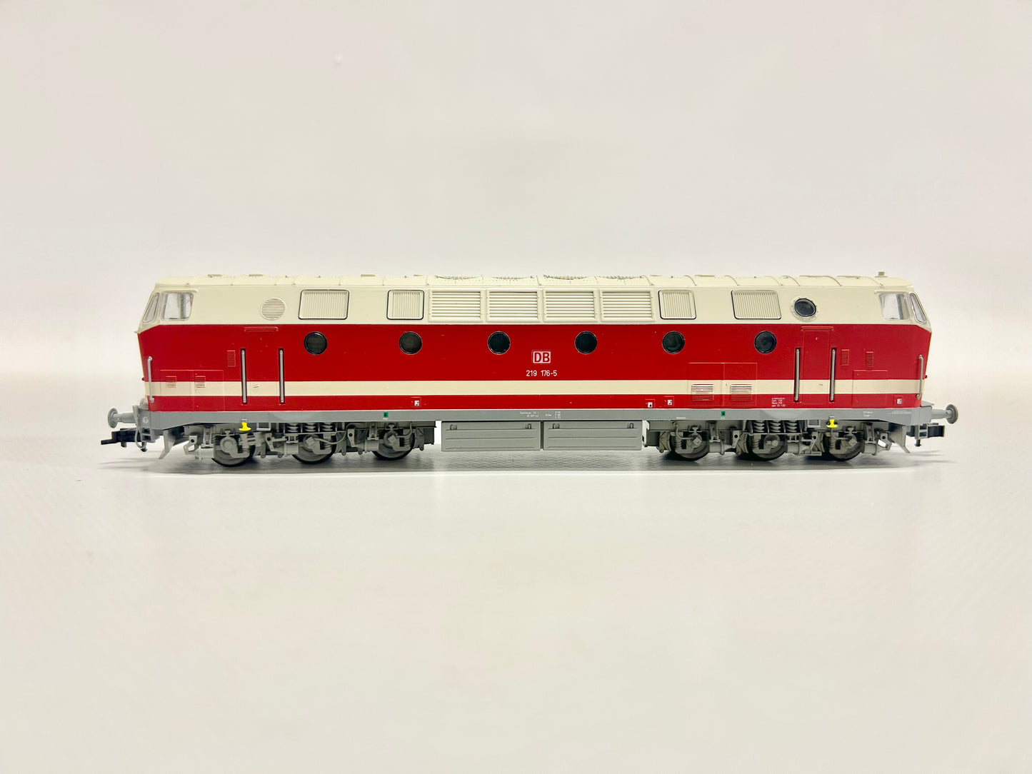 Gützold 34100 Diesellok Br 219 2. Bauserie DB H0