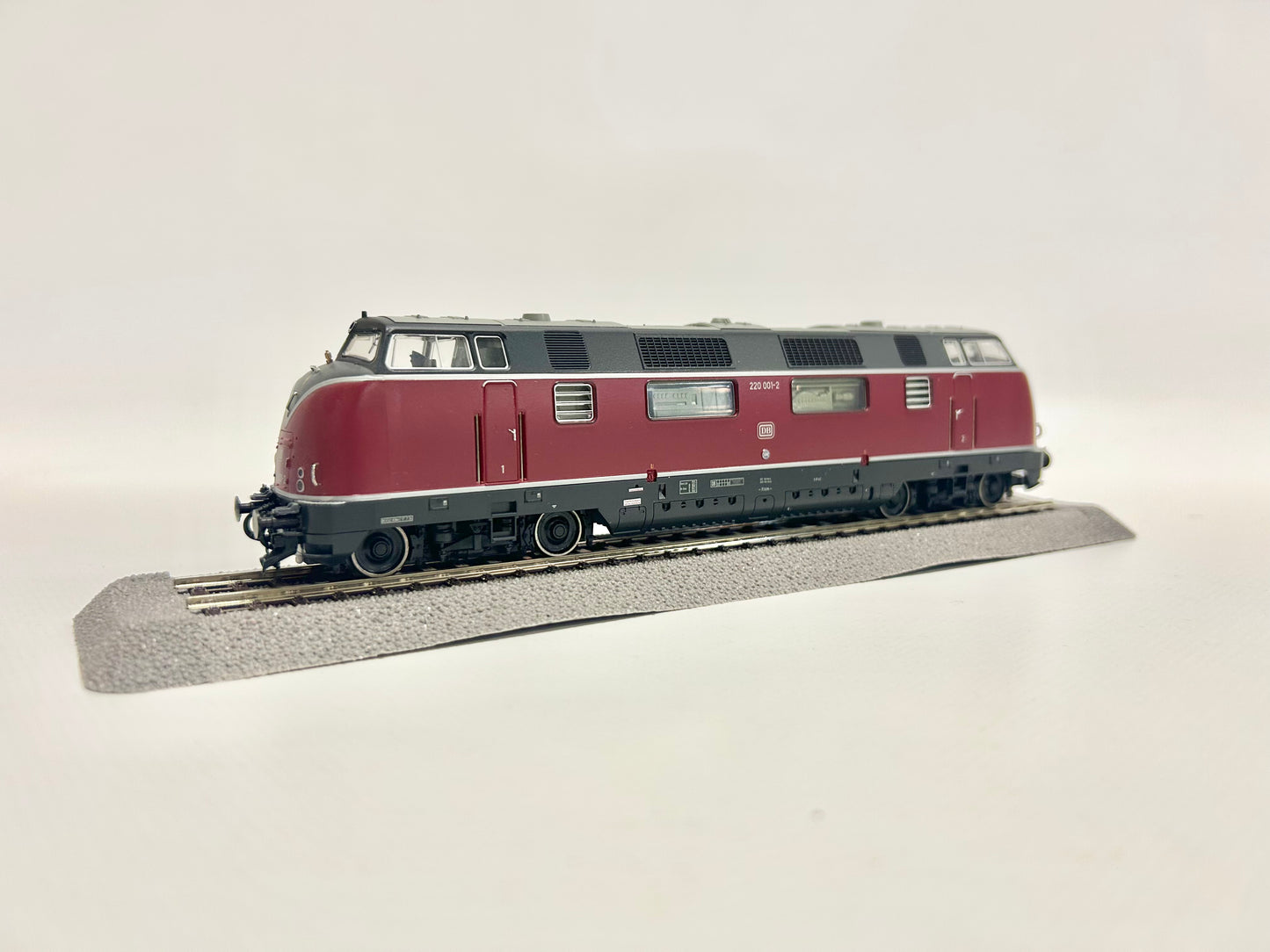 Roco 63932 DSS Diesellok Br 220 001-2 DB DC H0