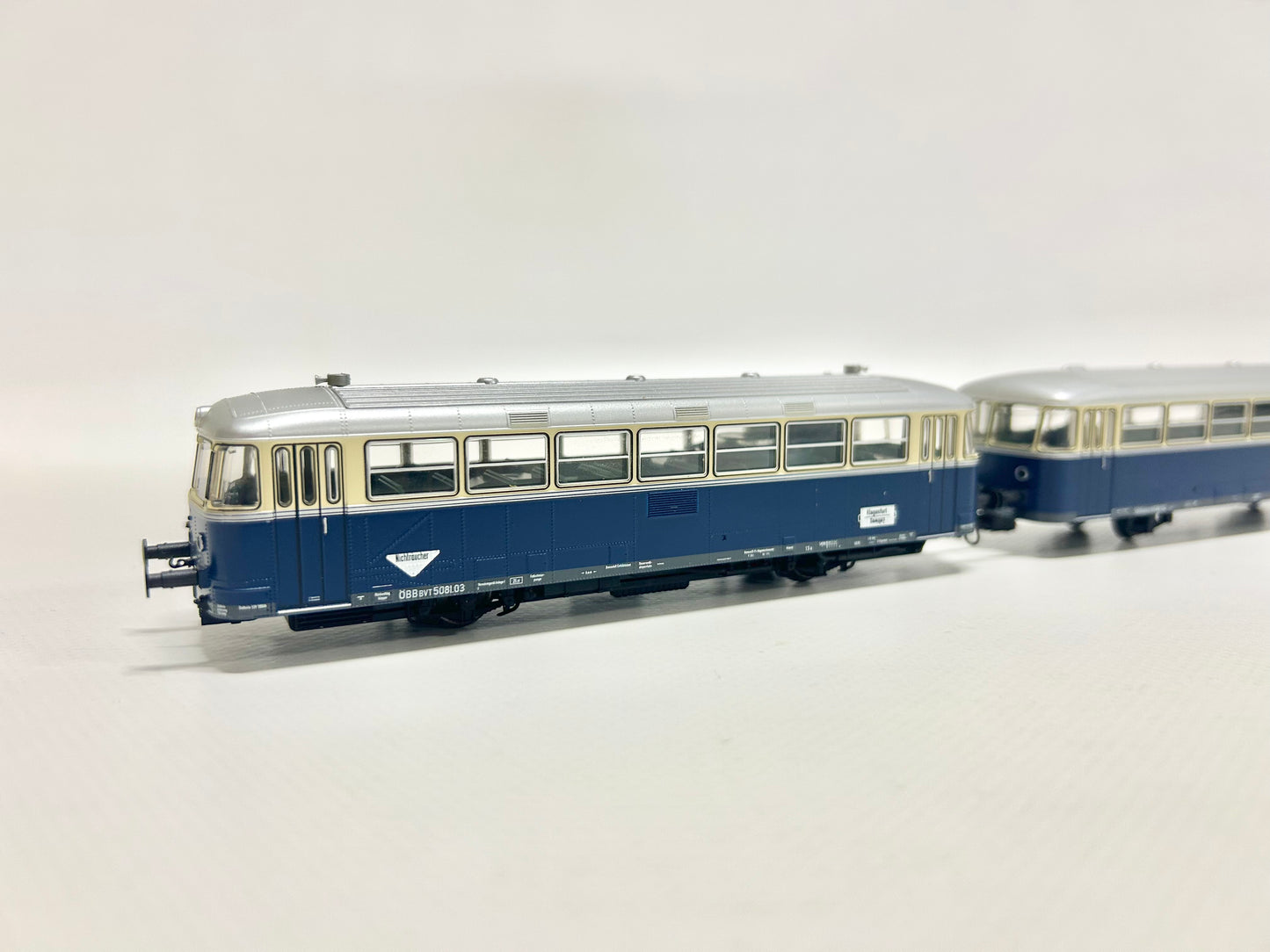 Trix 22799 DCC Digital + Sound Österreichischer Schienenbus Reihe 5081 mit Beiwagen H0